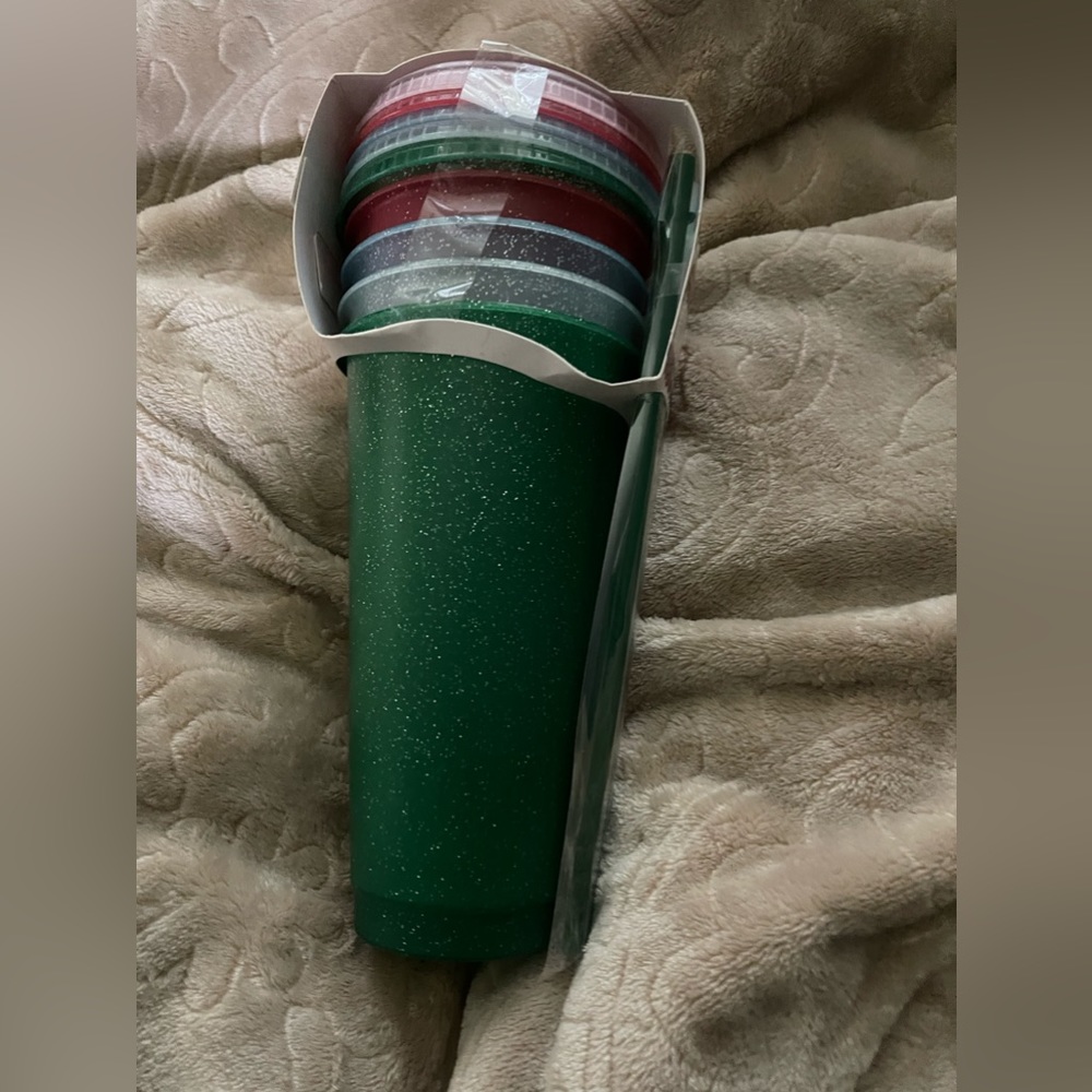 Holiday Time: Color-Changing Tumbler Set: Brand New!!! - Picture 3 of 3